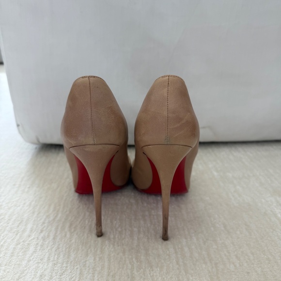 Christian Louboutin So Kate Heels in Nude Calfskin Leather - Picture 2 of 5